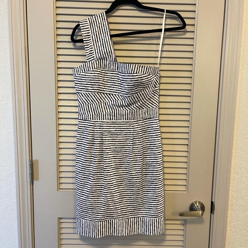 BGBG Stripped One Shoulder Dress with Pockets
